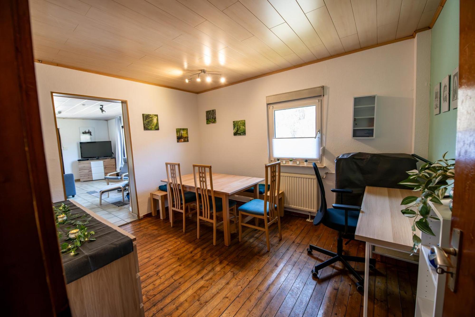 Schoene Ferienwohnung In Ruhiger Lage Altena Exterior foto